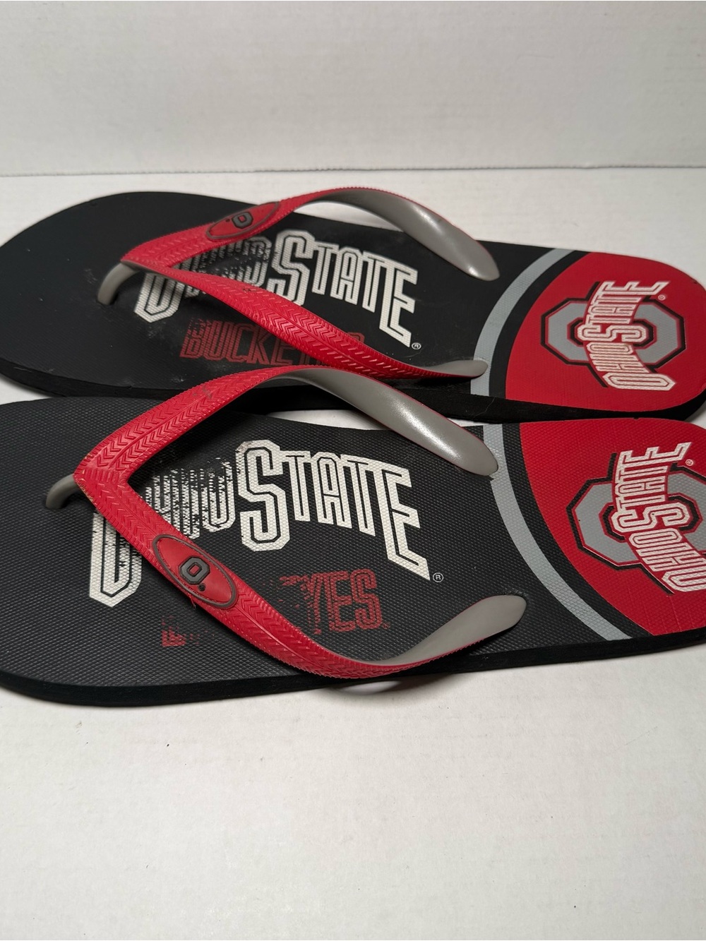 Ohio State Buckeyes Unisex M 11-12, W 13-14 Flip Flops NCAA OSU